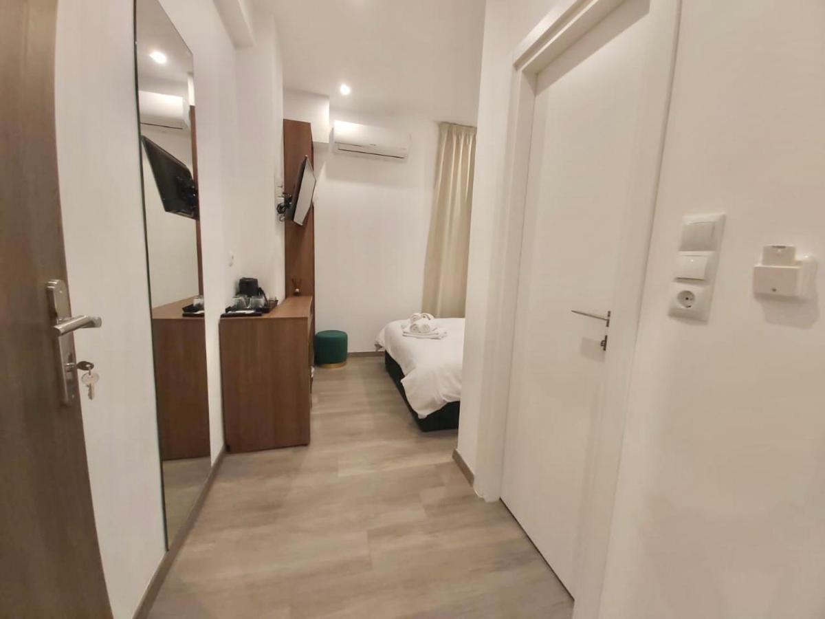 Real City Suites Syntagma Athens Exterior photo